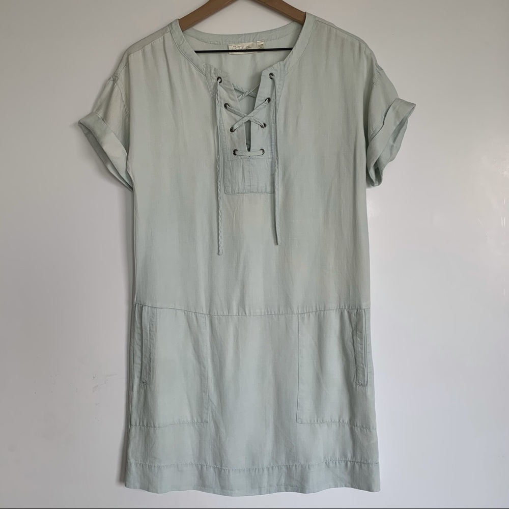 RD Style | Lace Up Faded Chambray Dress